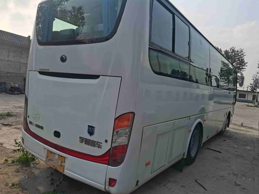China Yutong Digunakan Bus Wisata ZK6908 Pelatih Penumpang 39 kursi 180kw Yuchai Engine Plate Spring Suspension