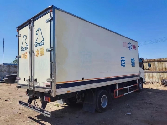 ISUZU Refrigerated Van 130P 89kw Kendaraan Bekas Cold Chain Transport Vehicle Diesel 98km / H