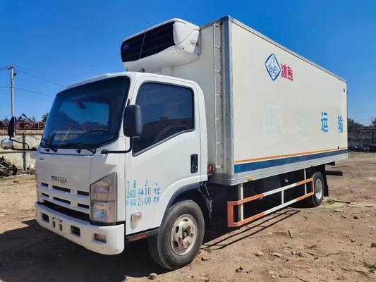 ISUZU Refrigerated Van 130P 89kw Kendaraan Bekas Cold Chain Transport Vehicle Diesel 98km / H