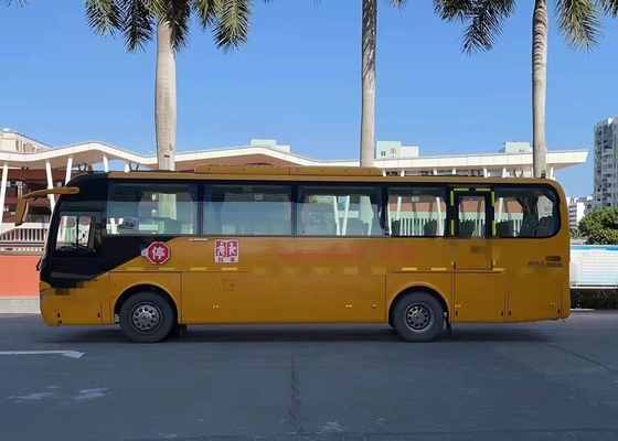 Mesin Yuchai Menggunakan Bus YUTONG 49 Kursi Dengan Konsumsi Bahan Bakar 24L / 100km