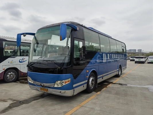 Bus Antar Jemput Bekas 45 Kursi Kompartemen Bagasi Besar 10,5 Meter Mesin Yuchai Pintu Tengah 2nd Hand Yutong Bus ZK6107