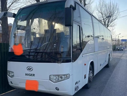 Bus Penumpang Bekas EURO IV 53 Kursi AC Mesin 330hp 12 Meter Warna Putih 2nd Hand KLQ6129