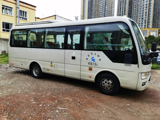 Digunakan 16 Seater Minibus Mesin Depan Tahun 2016 19 Kursi Sliding Window LHD / RHD 2nd Hand Yutong Bus ZK6729D
