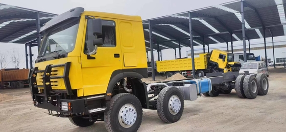 Truk Kargo Bekas 8 × 4 Drive Mode Sinotruck Howo Cargo Truck Chassis 11 Meter Panjang 12 Ban