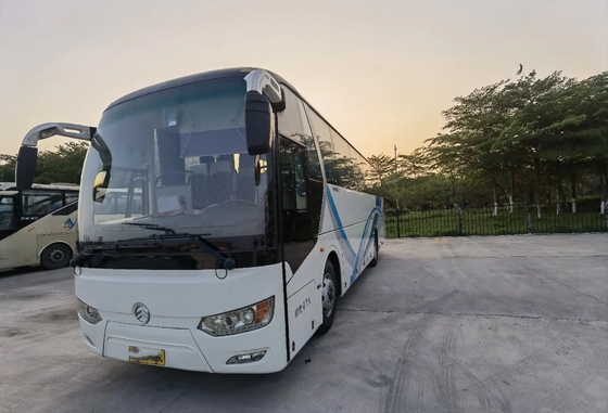 Bus Perjalanan Bekas 2017 Tahun Pintu Penumpang Tengah 47 Kursi Jendela Penyegelan Mesin Yuchai Golden Dragon XML6102
