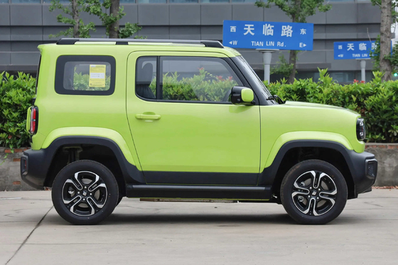 Mobil Listrik China Baojun Jep Model 5 Kursi 303KM Masa Pakai Baterai