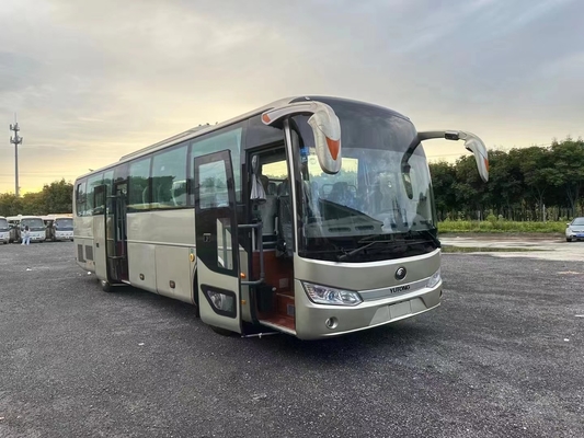 Bus bekas Dijual 49 kursi Daun Musim semi 2016 Tahun Pintu Tengah Yutong ZK6115