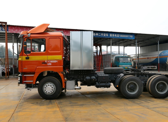 Kepala Traktor Truk Shacman Gas Transport Horse 6 * 4 Dengan 3 Axles Weichai 350hp LNG Manual