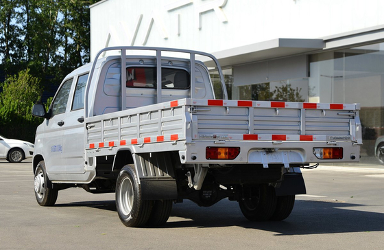 Box Truck Cargo Wuling Light Truck Double Cabin 3350mm Wheelbase 4*2 Drive Mode 6 ban