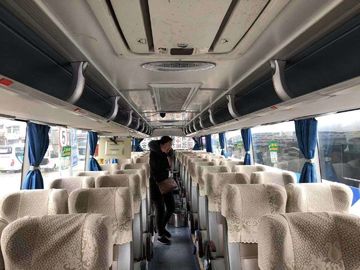 Bus Yutong 2014 Tahun Digunakan 61 Kursi Satu Setengah Dan Setengah Dengan Warna Cerah