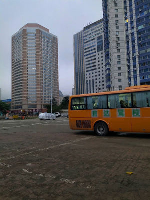 2011 Tahun 43 Kursi LHD Kemudi Bekas Yutong ZK6107 Bus Bekas Bus Coach 100km/H