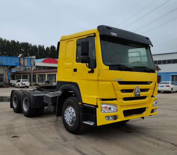 HOWO Digunakan Kepala Truk Traktor Weichai Engine Asli 6 * 4 Traktor Truk Semi Trailer