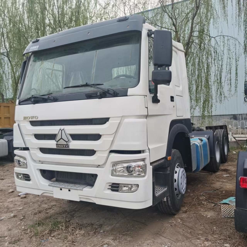 Tugas Berat 10 Roda Sinotruck Bekas Howo Truk Traktor Bekas Dengan Mesin Weichai