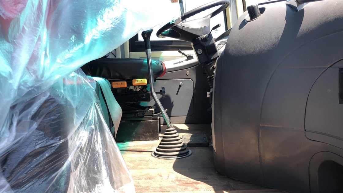 Raer Engine Rhd Digunakan Yutong Bus ZK6107H Pelatih Kendaraan Mewah Dua Pintu 47 kursi