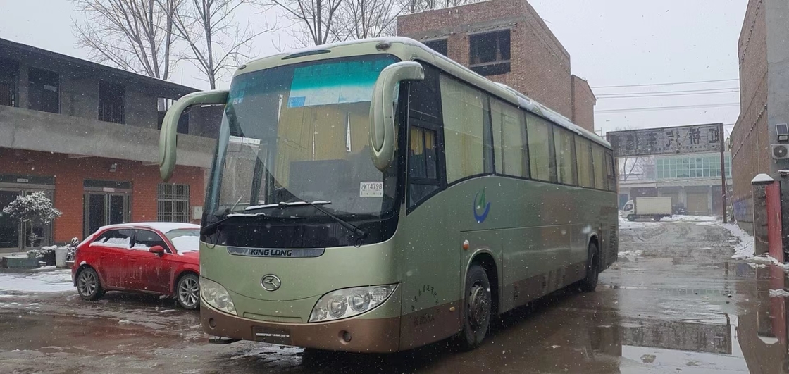 55 Kursi Digunakan Bus Pelatih Bekas Kinglong XMQ6129 Dengan Kemudi LHD Mesin Diesel