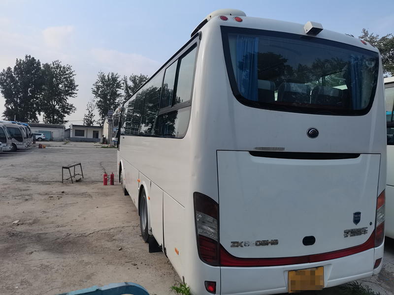 39 Kursi ZK6908 Digunakan Yutong Bus Untuk Mesin Diesel LHD Kemudi Transportasi
