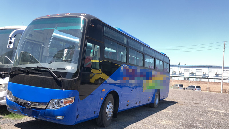 2015 Tahun 47 Kursi Digunakan Bus Pelatih Yutong ZK6107 Dengan Kemudi LHD Kursi Baru