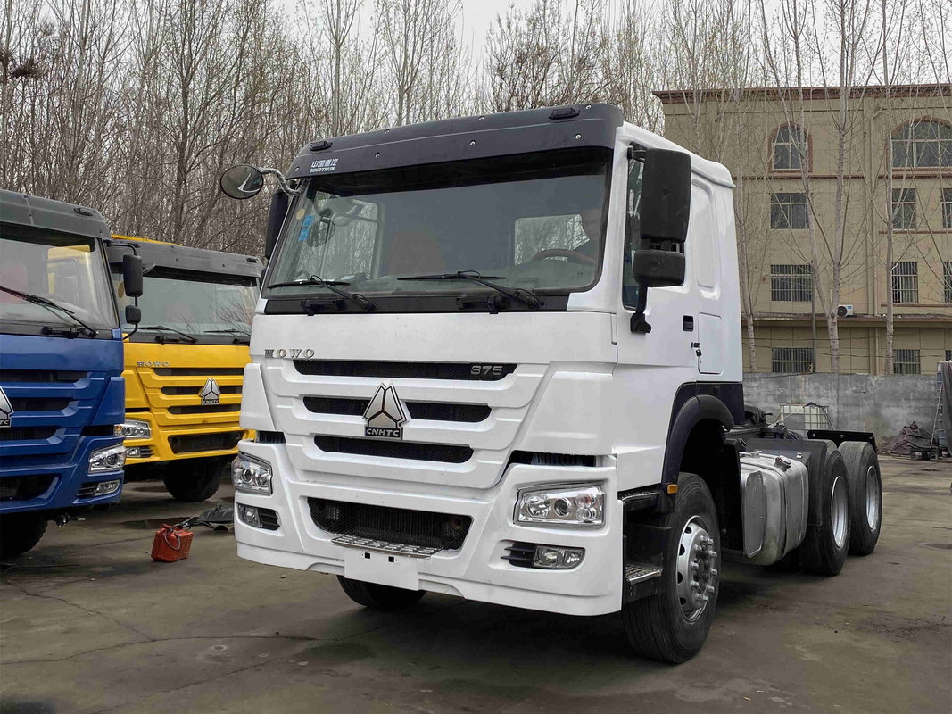 HOWO Truk Traktor Bekas 6*4 Drive Tangan Kiri 375 / 371hp 2019-2020