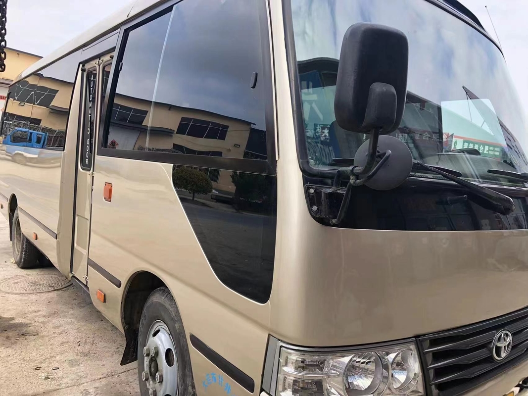 Bus Coaster Bekas Toyota Mini Dengan Pintu Penumpang Kiri 23 Kursi Mesin Diesel 1Hz