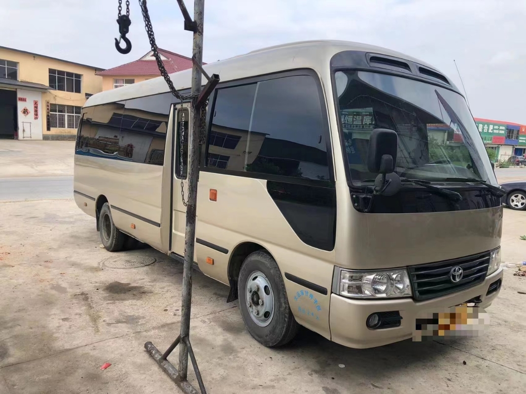 Bus Coaster Bekas Toyota Mini Dengan Pintu Penumpang Kiri 23 Kursi Mesin Diesel 1Hz