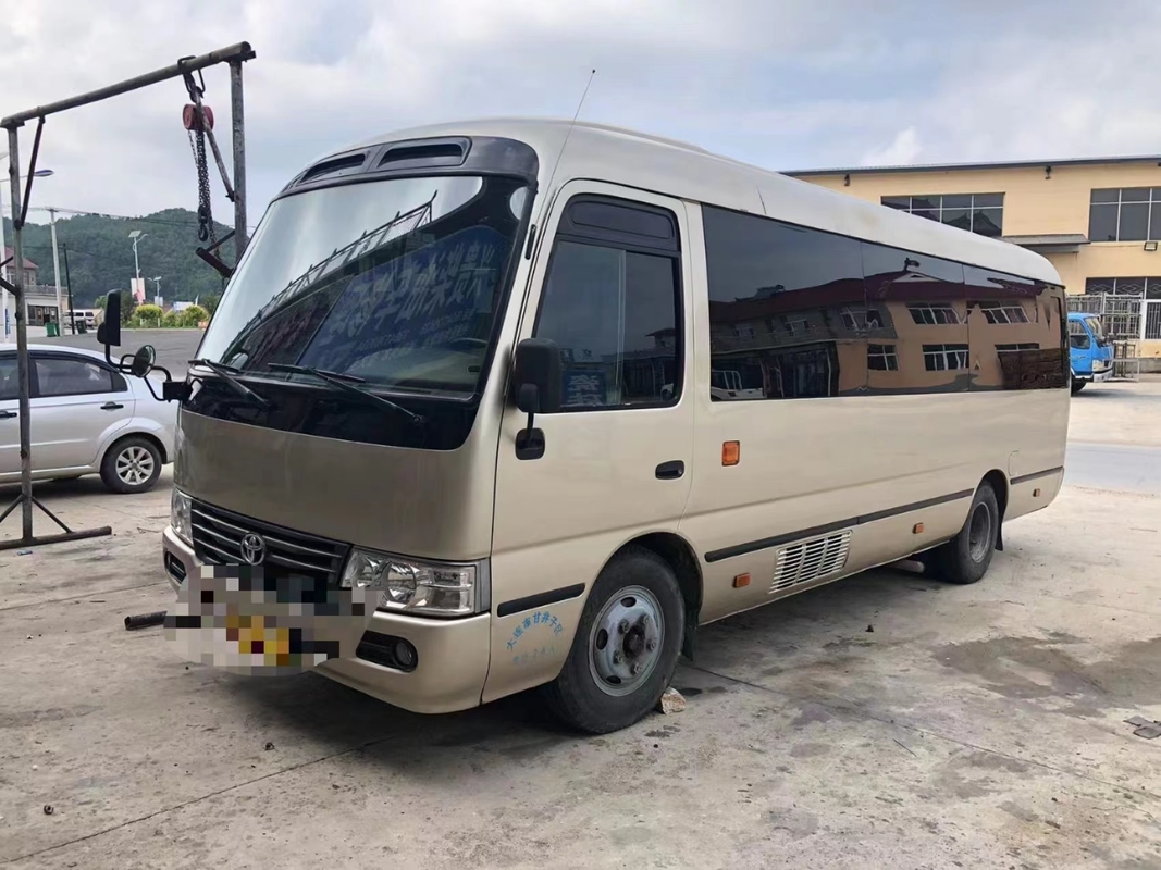 Bus Coaster Bekas Toyota Mini Dengan Pintu Penumpang Kiri 23 Kursi Mesin Diesel 1Hz