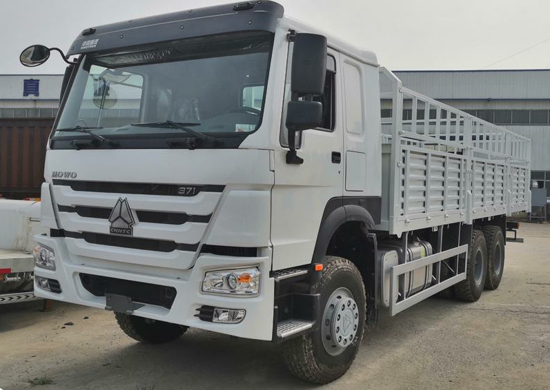 2 Truk Kargo Vans Euro Ii Howo Truk Kargo Kuat 420hp Truk Trailer Pagar Ganda