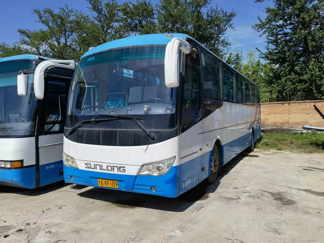 2013 Tahun 55 Kursi Digunakan Bus Sunlong SLK6122 Bus Pelatih LHD Kemudi Dalam Kondisi Baik