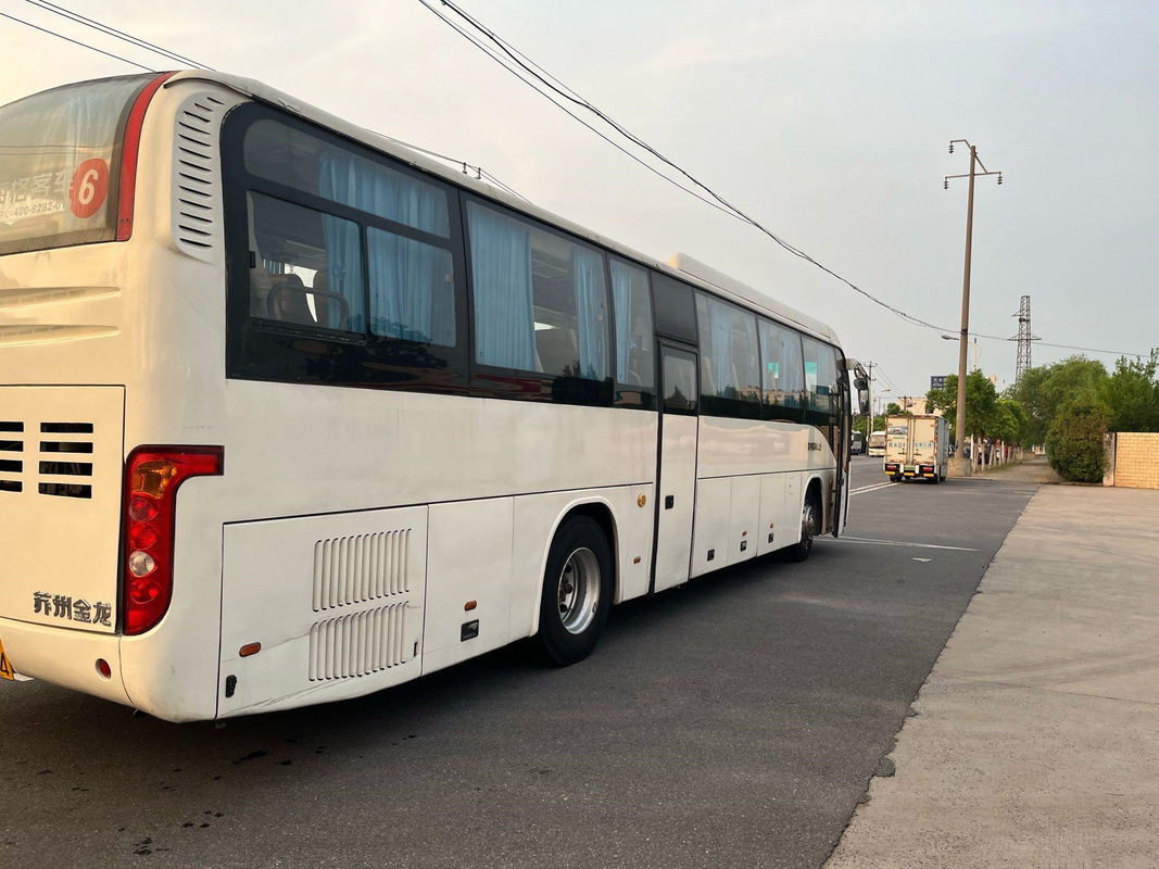 Suspensi Udara Merek Lebih Tinggi Digunakan Bus Pelatih 53 Kursi Pintu Ganda Mesin Diesel Wp.7 KLQ6129