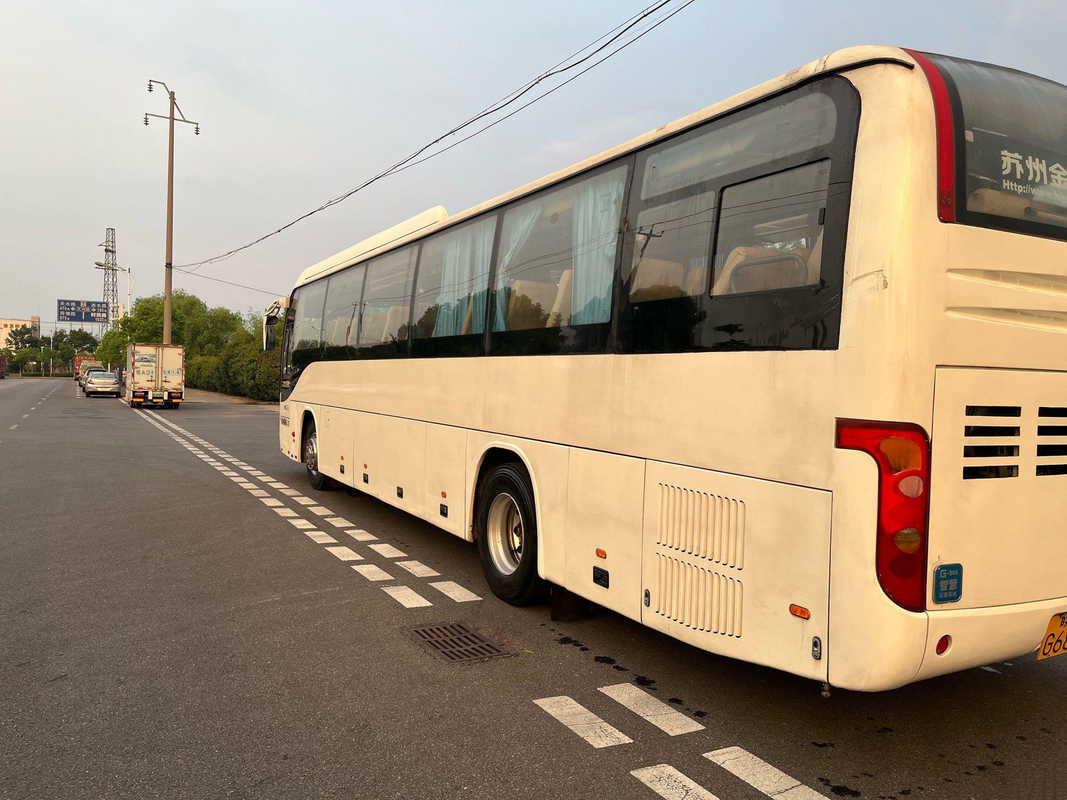 Suspensi Udara Merek Lebih Tinggi Digunakan Bus Pelatih 53 Kursi Pintu Ganda Mesin Diesel Wp.7 KLQ6129
