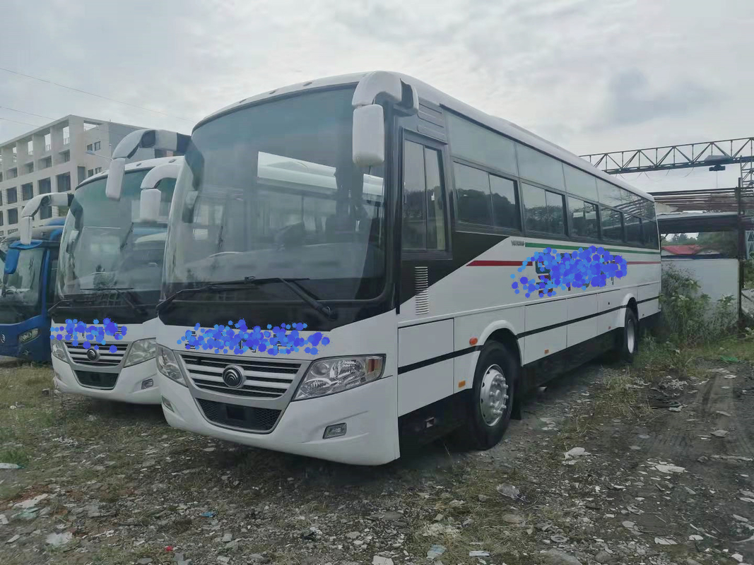 RHD / LHD Digunakan Coach Bus 2+3layout 60seats Dengan Suspensi Pegas Plat Bumper Yutong ZK6112D