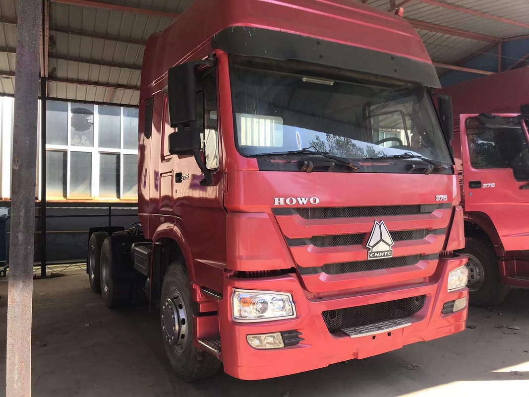 Tugas Berat Sinotruk Howo Menggunakan Truk Traktor 10 Roda 6x4 Dengan 371Hp Dijual
