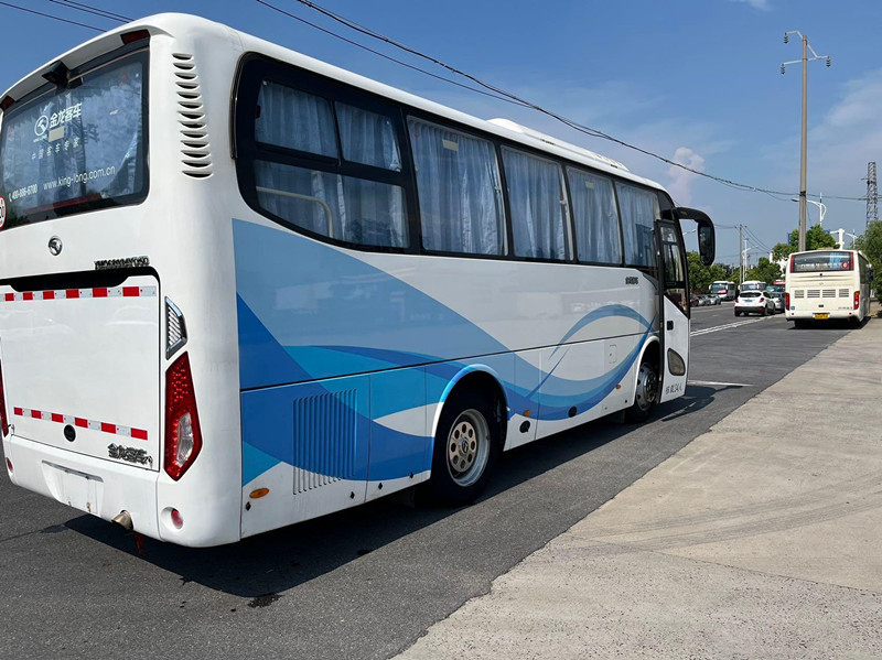 34 Kursi 2018 Tahun Digunakan Bus Pelatih Kinglong XMQ6802 LHD Kemudi Untuk Transportasi