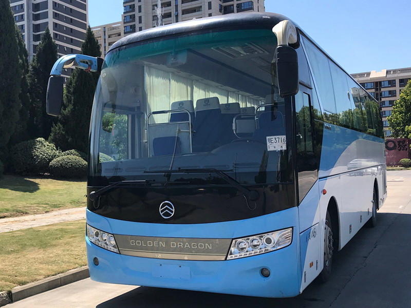 2015 Tahun 45 Kursi Digunakan Golden Dragon Bus XML6103J28 LHD Untuk Pariwisata Dalam Kondisi Baik
