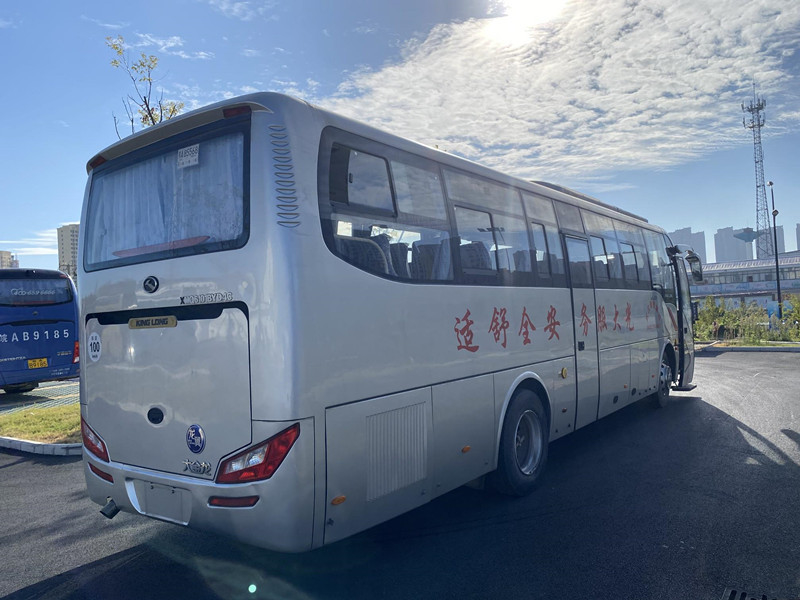 Tahun 2014 45 Kursi Digunakan Bus Pelatih Kinglong XMQ6101 Dengan Kemudi LHD Mesin Diesel