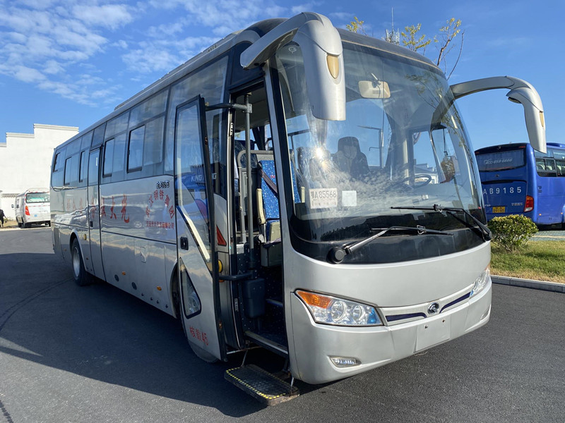 Tahun 2014 45 Kursi Digunakan Bus Pelatih Kinglong XMQ6101 Dengan Kemudi LHD Mesin Diesel