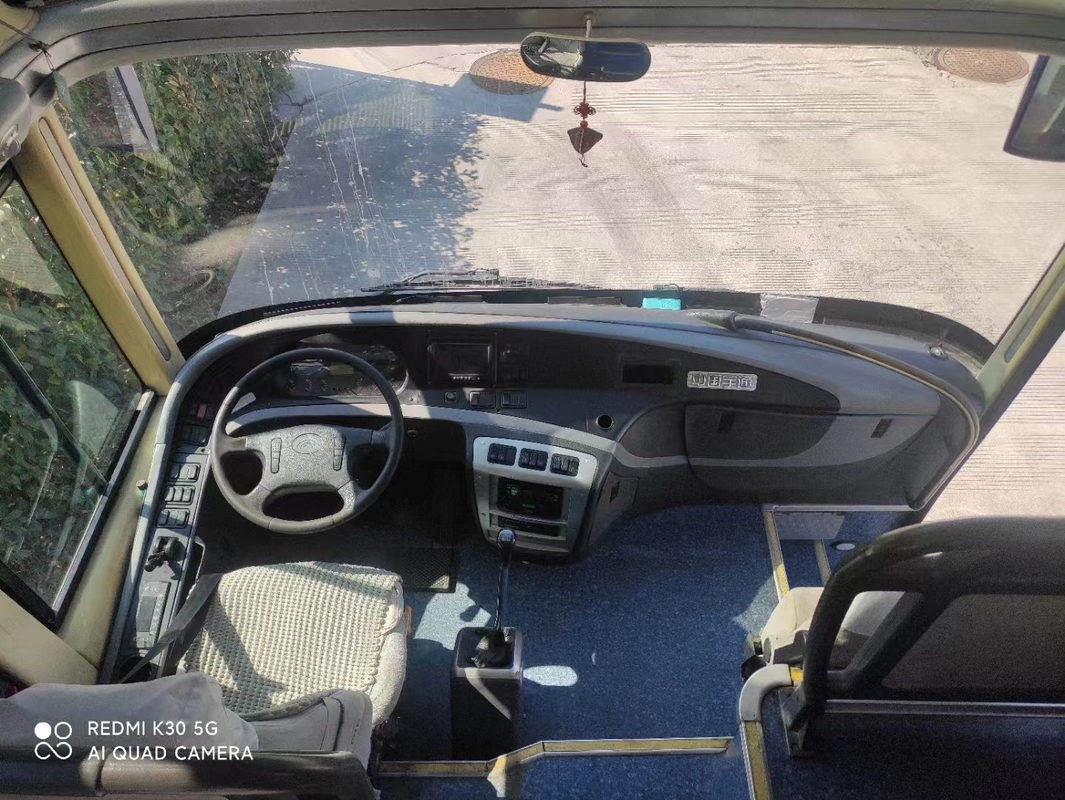 ZK6127 55 Kursi Digunakan Bus Yutong Mesin Weichai Tahun 2014 Dengan Suspensi Pegas Daun