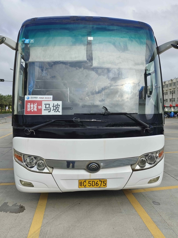 2015 Tahun 55 Seater Digunakan Yutong Bus Zk6122 LHD Mesin Diesel Pintu Ganda