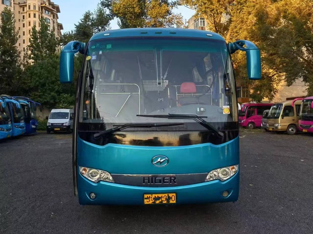 Luxury Higer KLQ6796 menggunakan bus pelatih 34 kursi LHD Mesin belakang 147kw Suspensi pegas pelat