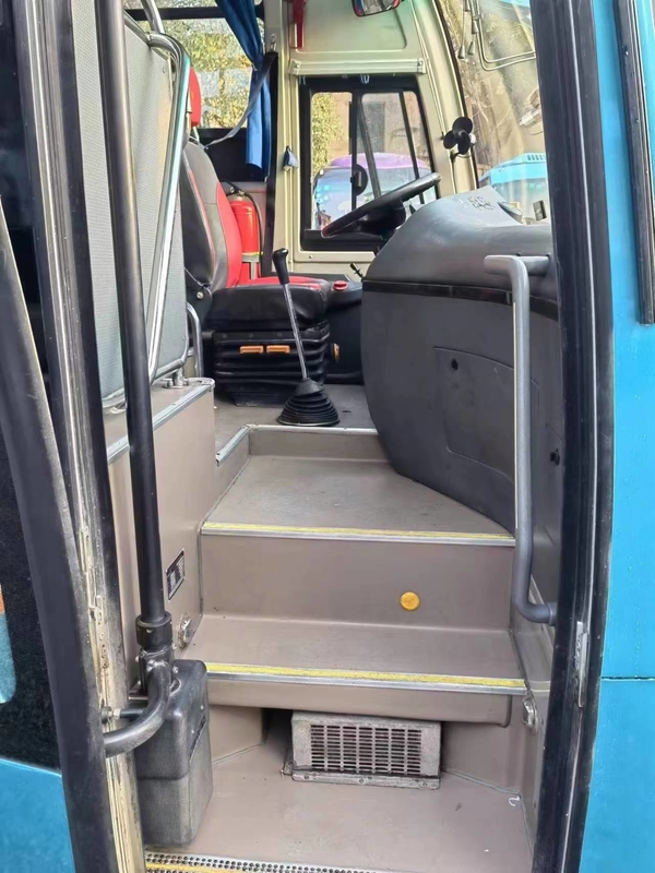 2017 Tahun 34 Kursi Digunakan Lebih Tinggi KLQ6796 Mini Bus LHD Kemudi Mesin Diesel Tanpa Kecelakaan
