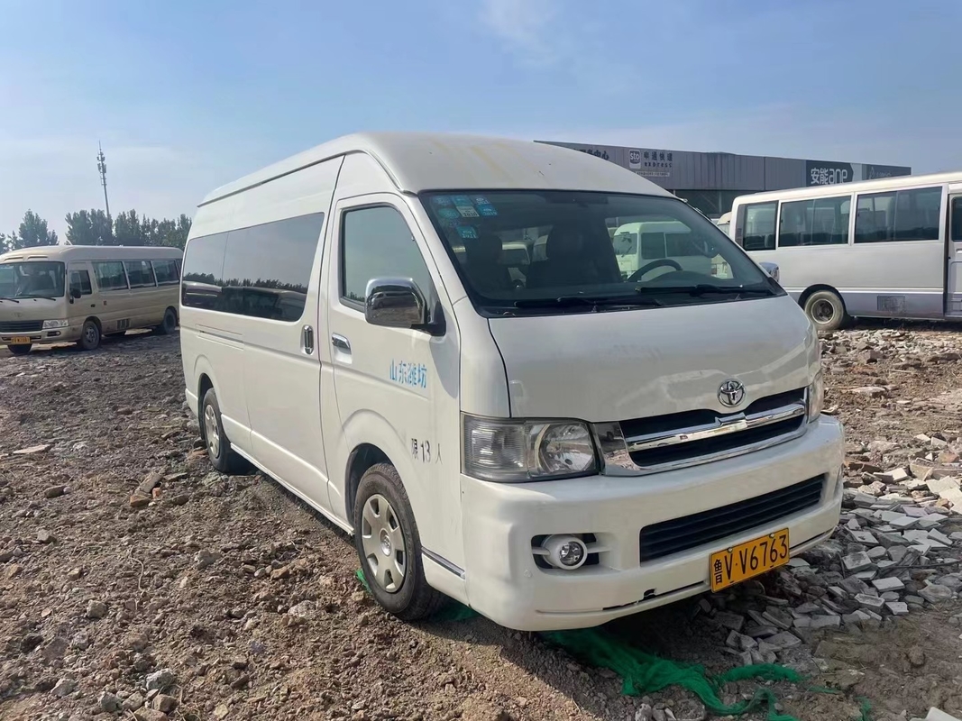 2017 Tahun 13 Kursi Digunakan Toyota Hiace Mini Bus Dengan Transmisi Manual Mesin Depan
