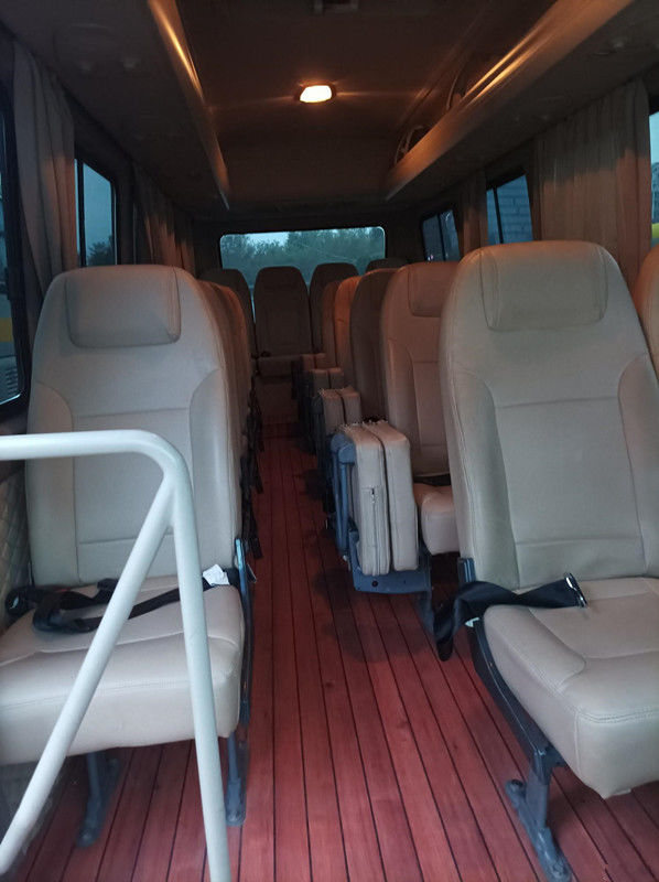 Bus Bekas 23 Seater Tahun 2017 Dengan Jok Kulit AC Kondisi Baik