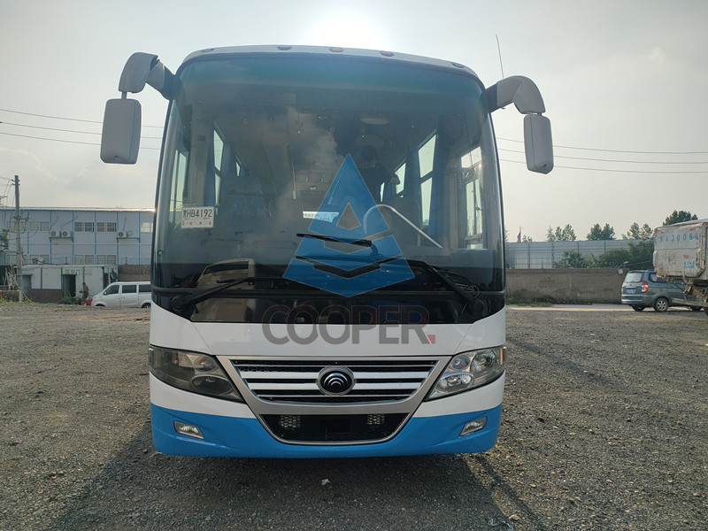 2014 Tahun 53 Seater Yutong Bus Bekas ZK6112D RHD Kemudi Pendingin Kursi Baru