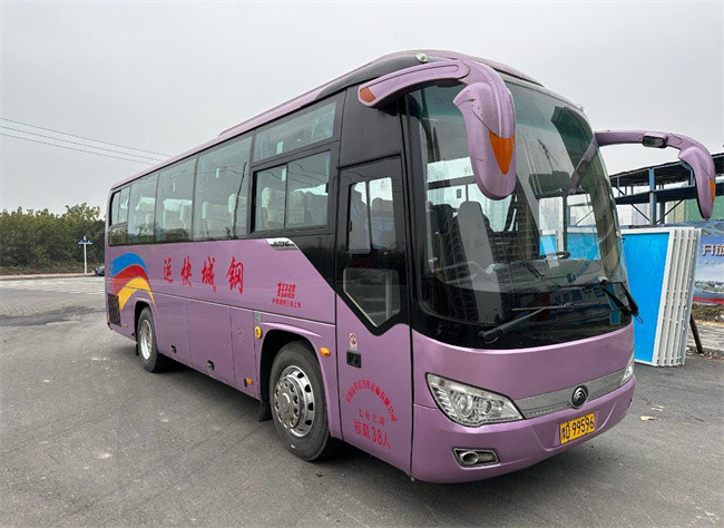 Zk6906H5Y Menggunakan Coach Yutong Bus Mesin Diesel Bekas 38 Kursi Dalam Kondisi Baik