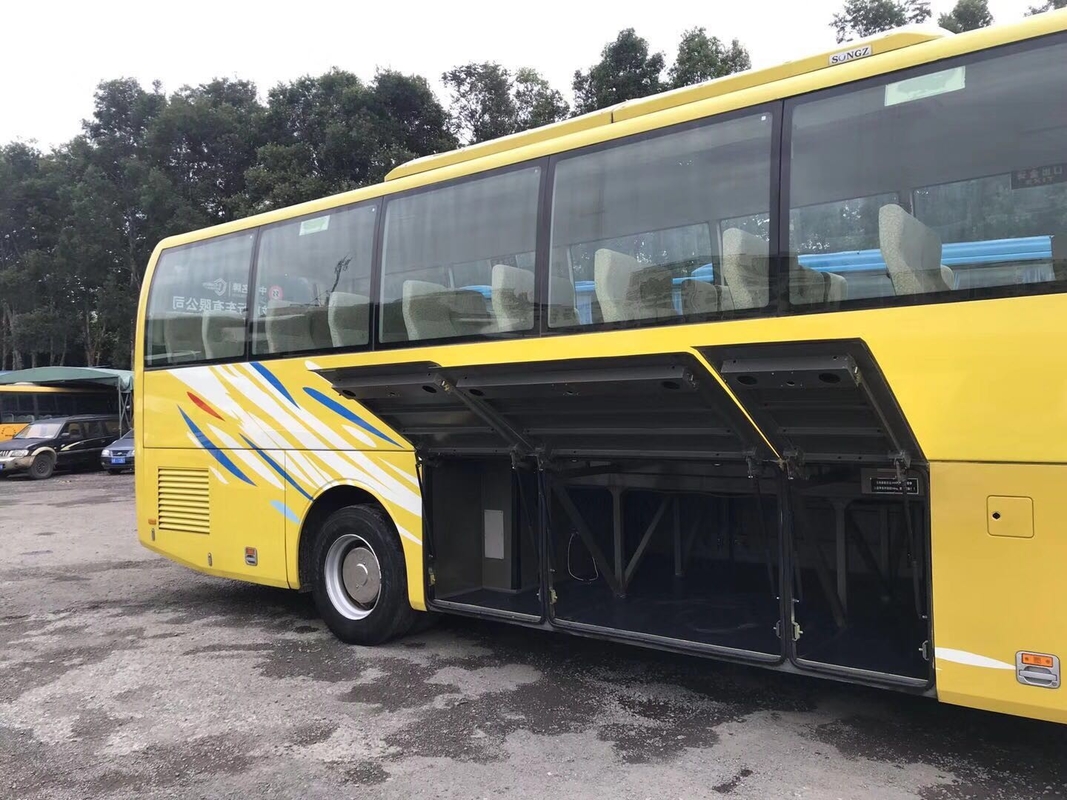 Bekas Yutong Rhd Lhd Bus Penumpang Mesin Diesel Kota Bepergian 170 Kw