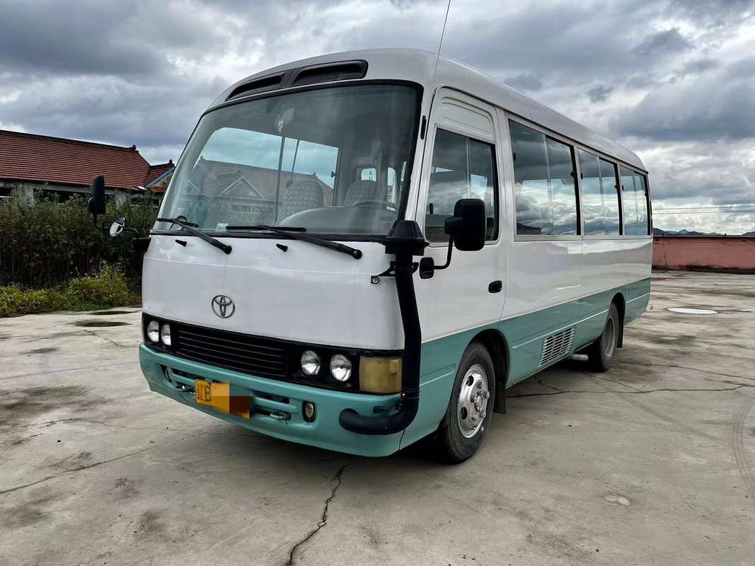Toyota Coaster Bus Bekas Mesin Diesel 14B Second Hand Coaster Bus 6m 26 Kursi