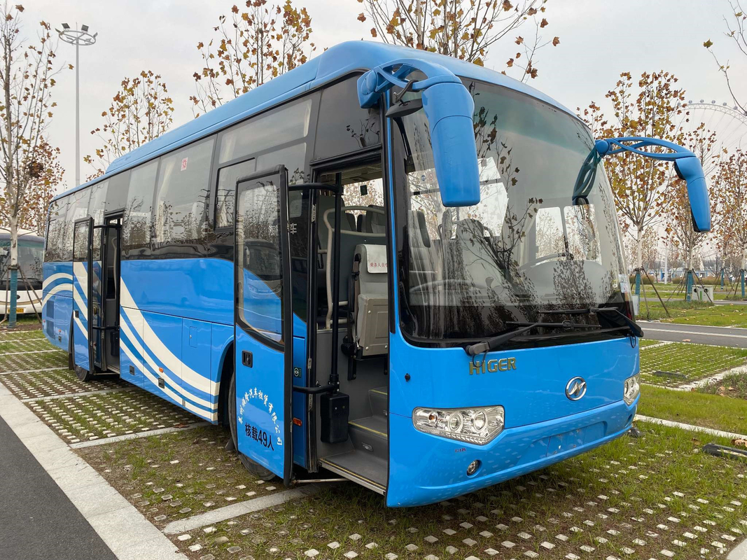 Bus Gereja Bekas 2+2 Tata Letak 49 - 51 Seater Bus Dengan Bus Pelatih Kursi Kulit AC