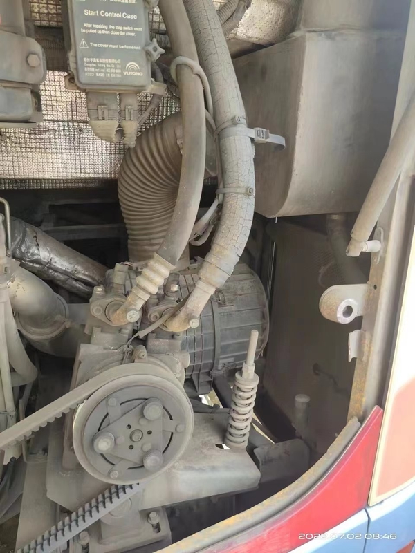 Bus Pelatih Youtong Bekas Menggunakan Mini Vans Bus Jarak Jauh Yuton 30 Kursi ZK6808