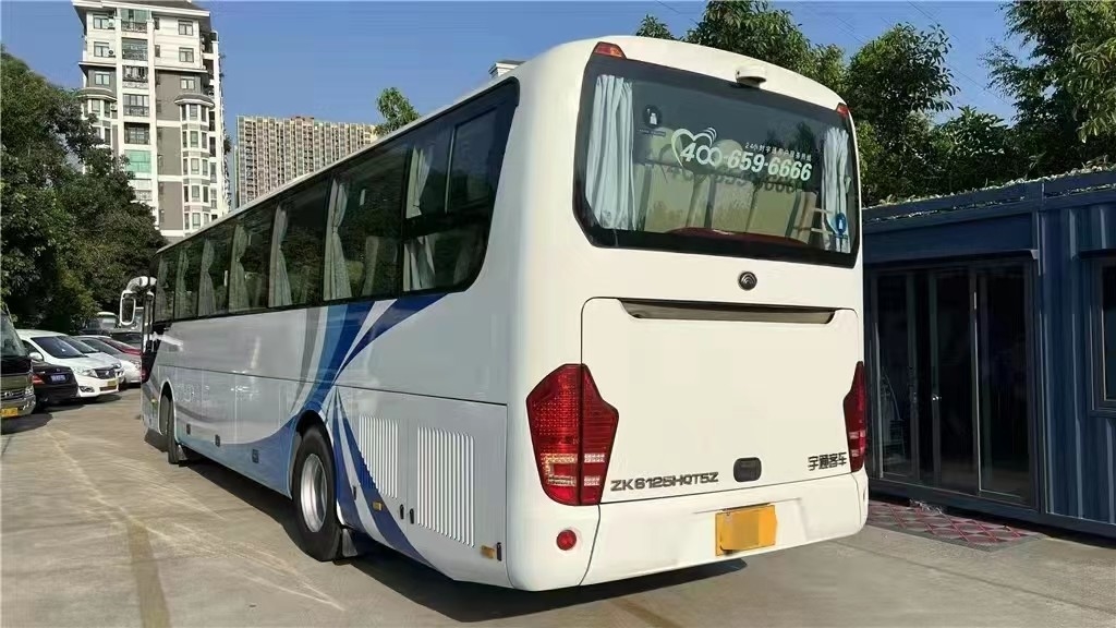 Bus Perjalanan Mewah Tahun 2017 55 kursi Bus Yutong Zk6125HQ Bus Bekas Dijual