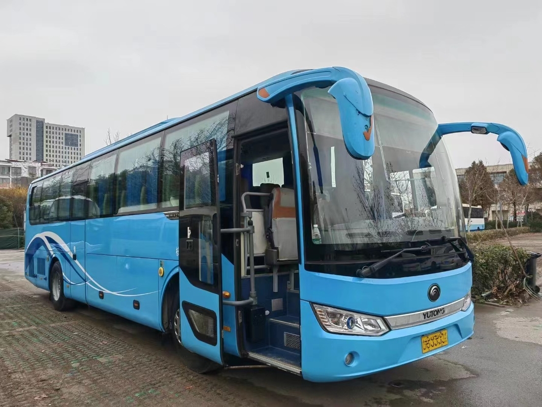 Bus Pelatih Bekas Kaca Ganda Yutong Zk6115 60 kursi Mesin Yuchai Dua Pintu Dengan Kondisi Udara