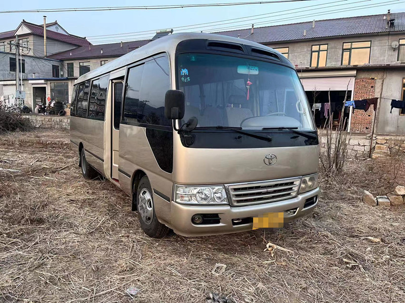 Toyota Coaster Bus Bekas 30 Mini Bus Bahan Bakar Bensin 3RZ Front Engine 2nd Hand Mini Bus